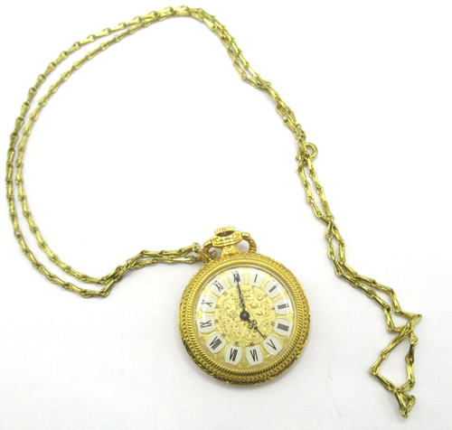 Collana con ciondolo - , forma