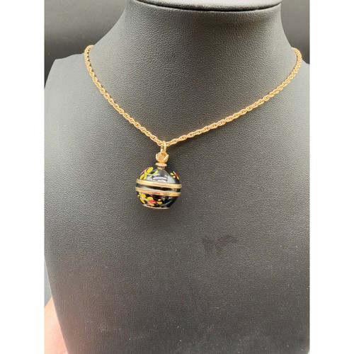 Collana con ciondolo orologio