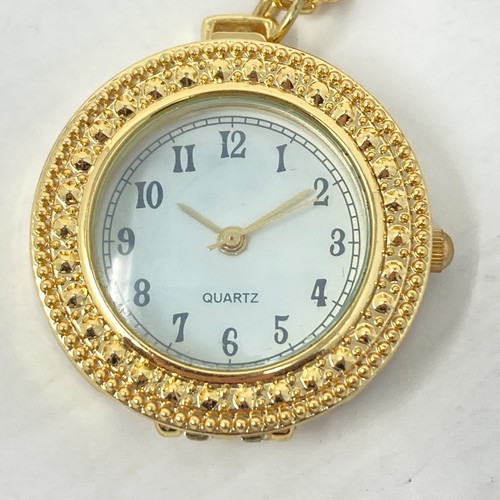 Collana ciondolo moderno